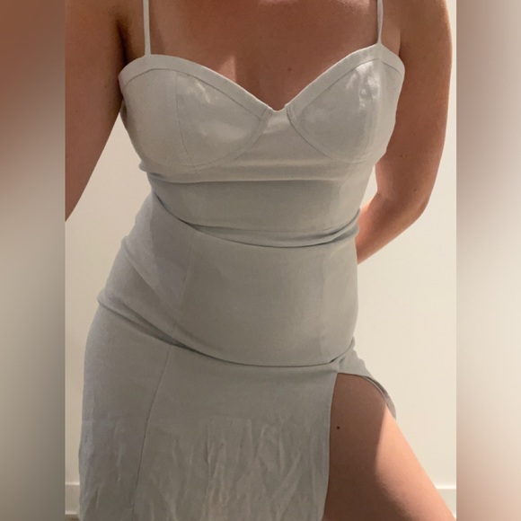 Super cute midi dress by Sunday best from aritzia no longer sold on website - Picture 1 of 4